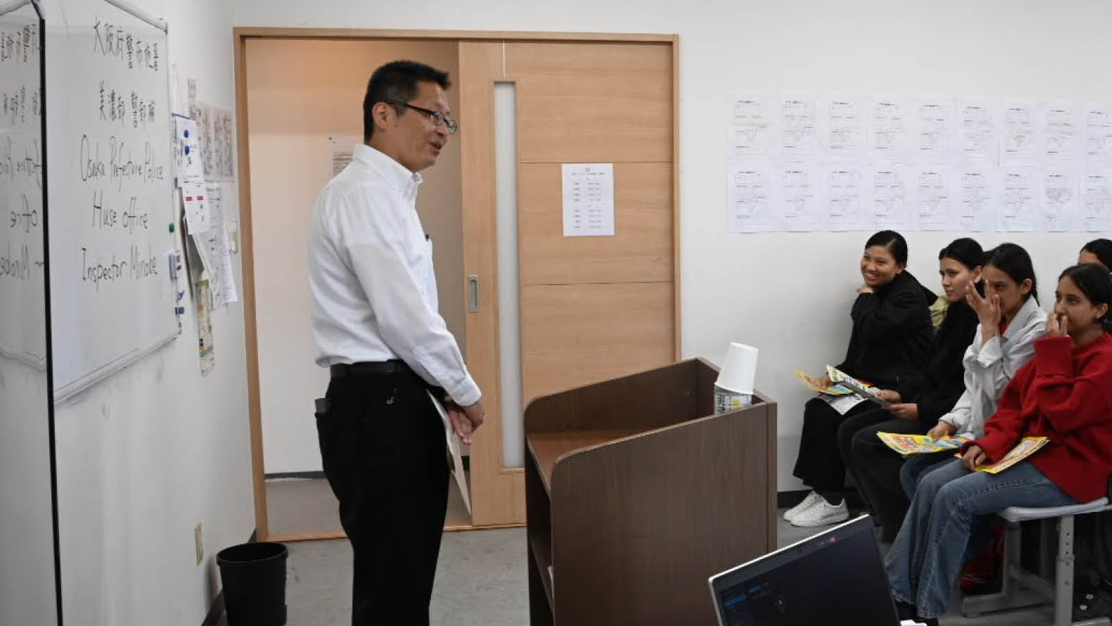 Ảnh buổi học an toàn giao thông 2 (hình tạm thời)